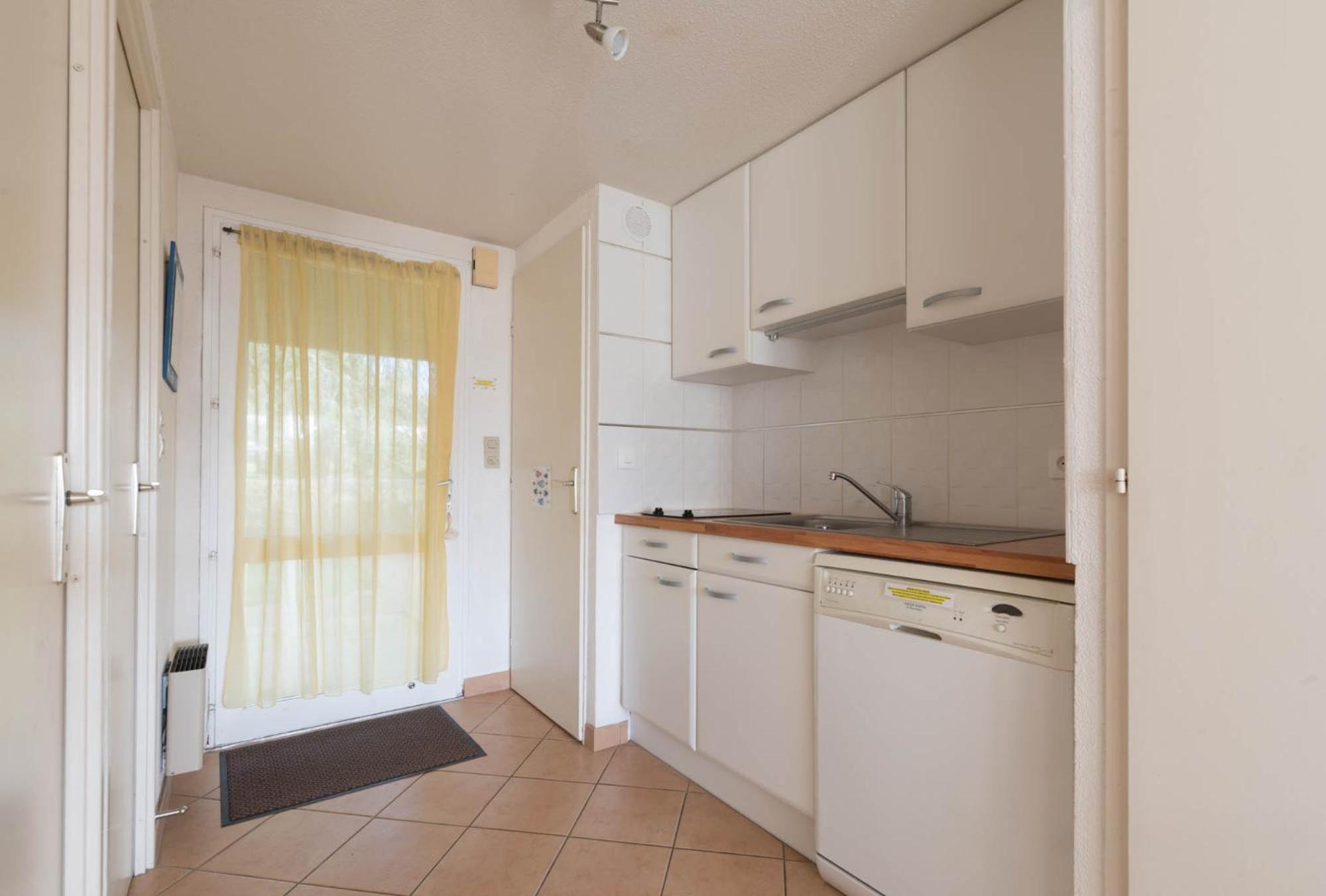 Maison Dans Calme + Piscine A Holiday home *